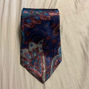 Editions by Van Heusen paisley tie